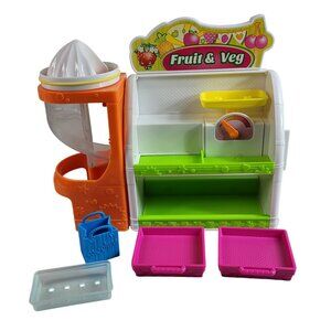 Shopkins Easy Squeezy Fruit & Veg Stand Playset Juicer Chute Scale Trays Bag